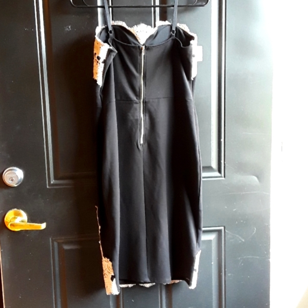 Black and cream dress - Picture 8 of 8